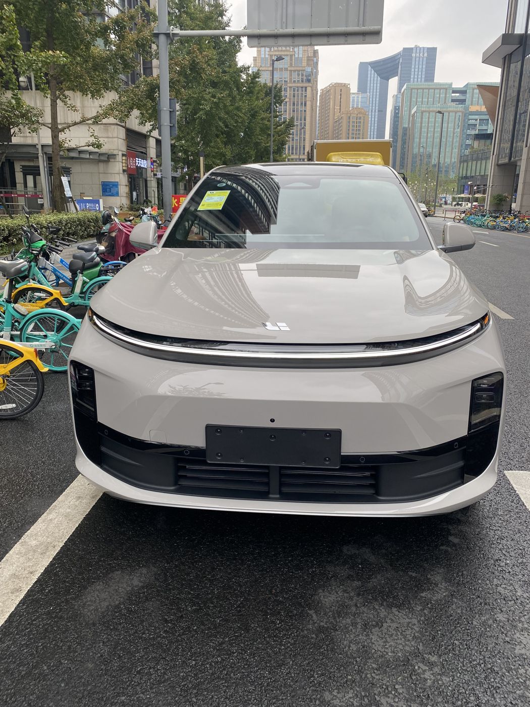 918天堂搏 MEGA 高压纯电 MPV